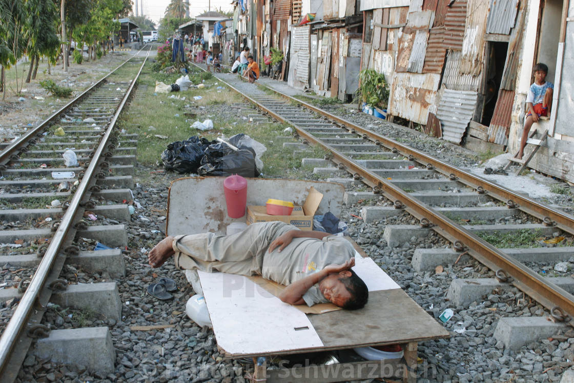 "Manila Killertrain-Dangerous Life in the Slums" stock image