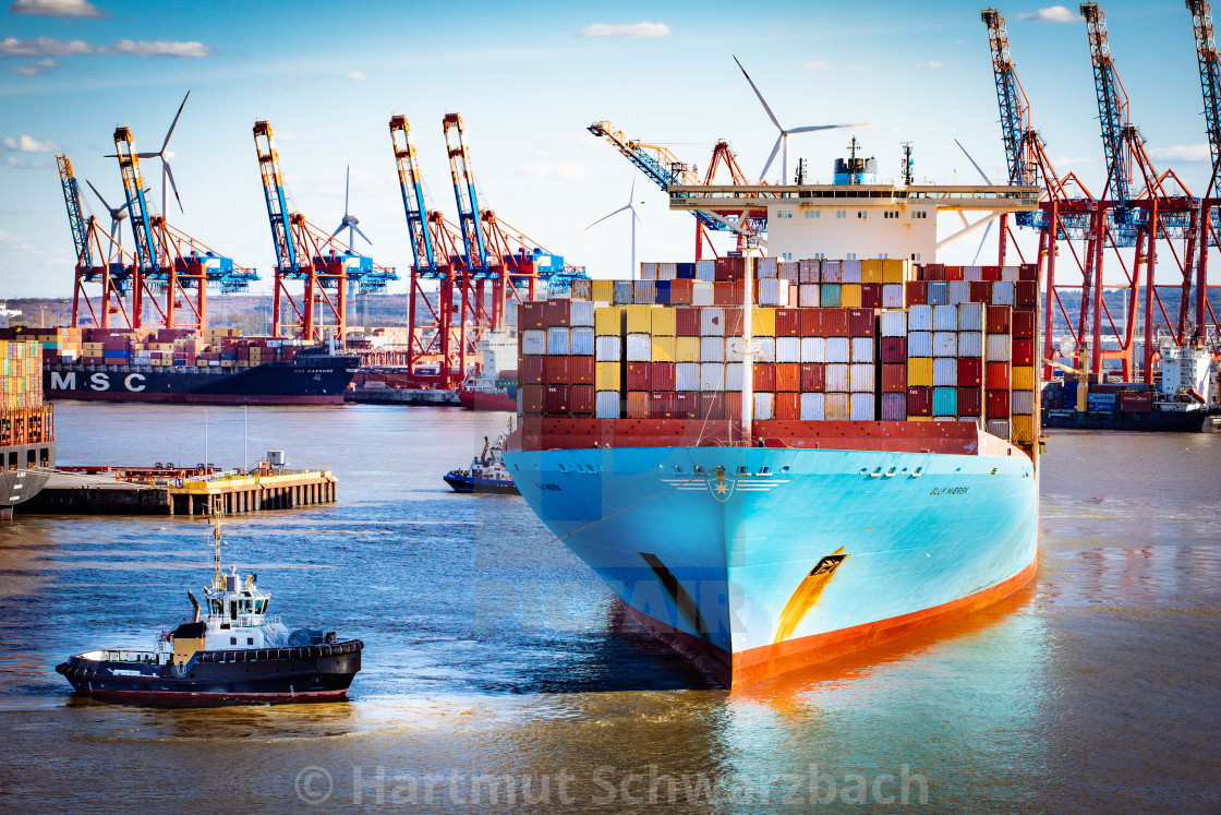 "Containerschiff Elly Maersk auf der Elbe" stock image