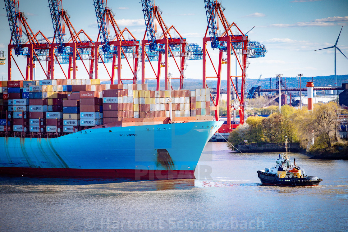 "Containerschiff Elly Maersk auf der Elbe" stock image