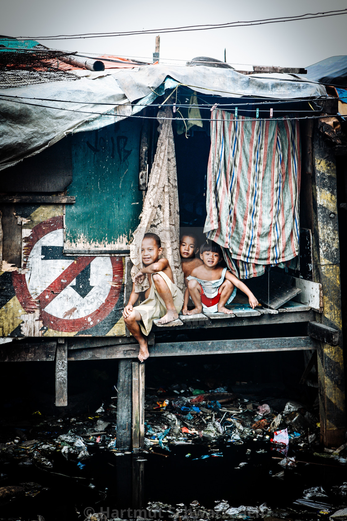 "Armenviertel am Hafen - Urban Poor" stock image