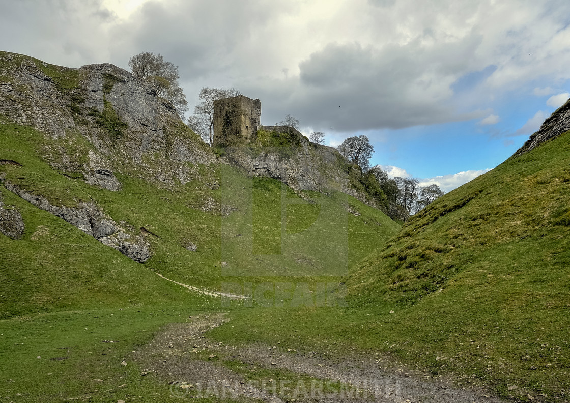 "Peveril Castle" by IAN SHEARSMITH - $6.16 "Peveril Castle" stock image