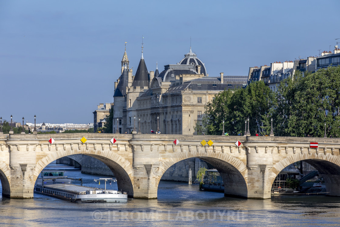 Pont Neuf - Get a Stunning View of the Seine and City From This  Centuries-Old Bridge – Go Guides