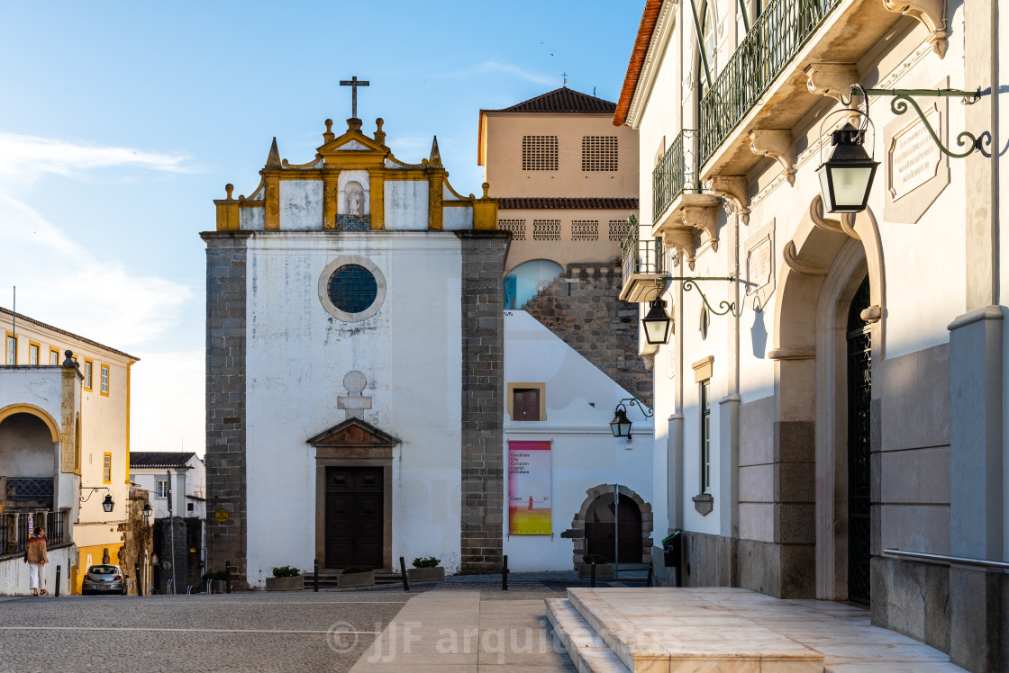 "Giraldo Square in the town centre of Evora" stock image