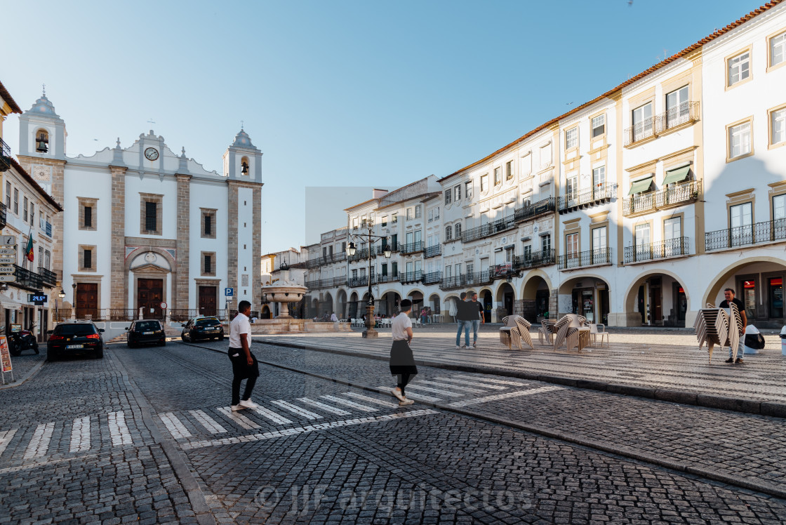 "Giraldo Square in the town centre of Evora" stock image