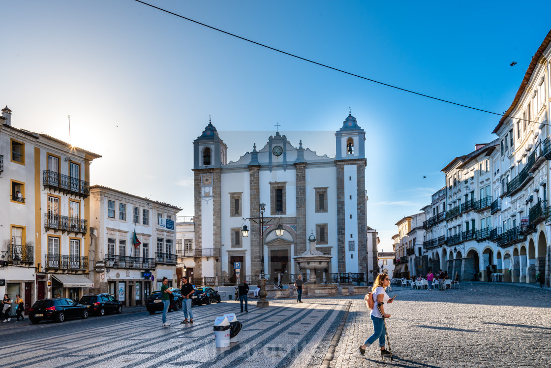 "Giraldo Square in the town centre of Evora" stock image