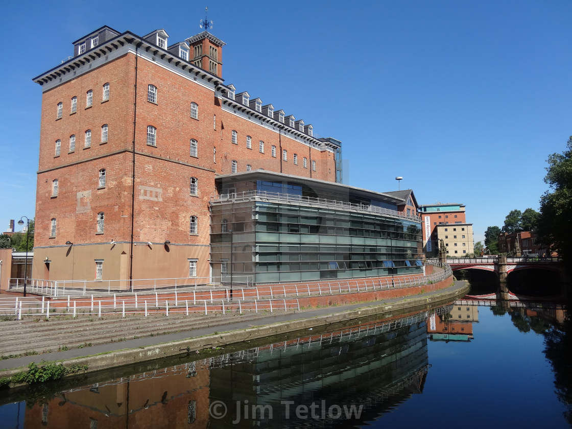 "Land Registry and Leicester Canal at West Bridge" stock image