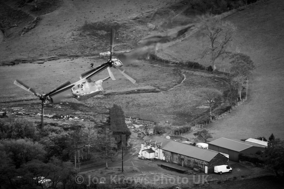 "V22 Osprey in Mach Loop LFA7 - Tail 0064 - through Bluebell and Bwlch" stock image