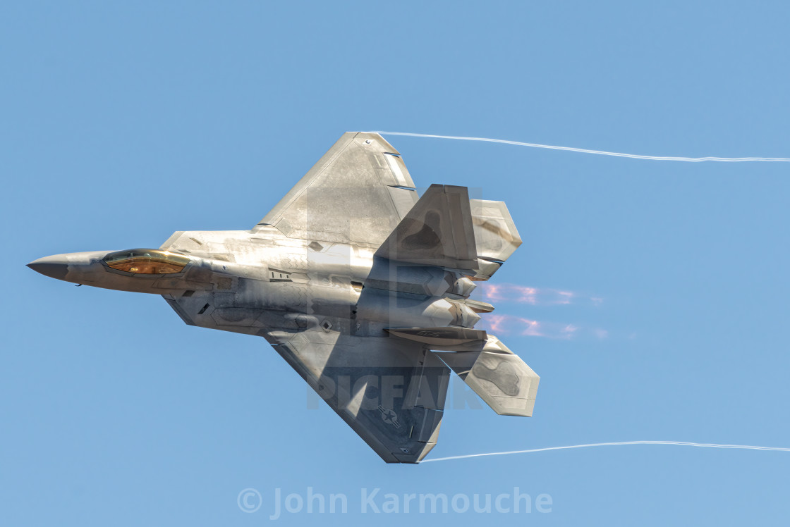 "F-22 Raptor Under Power" stock image