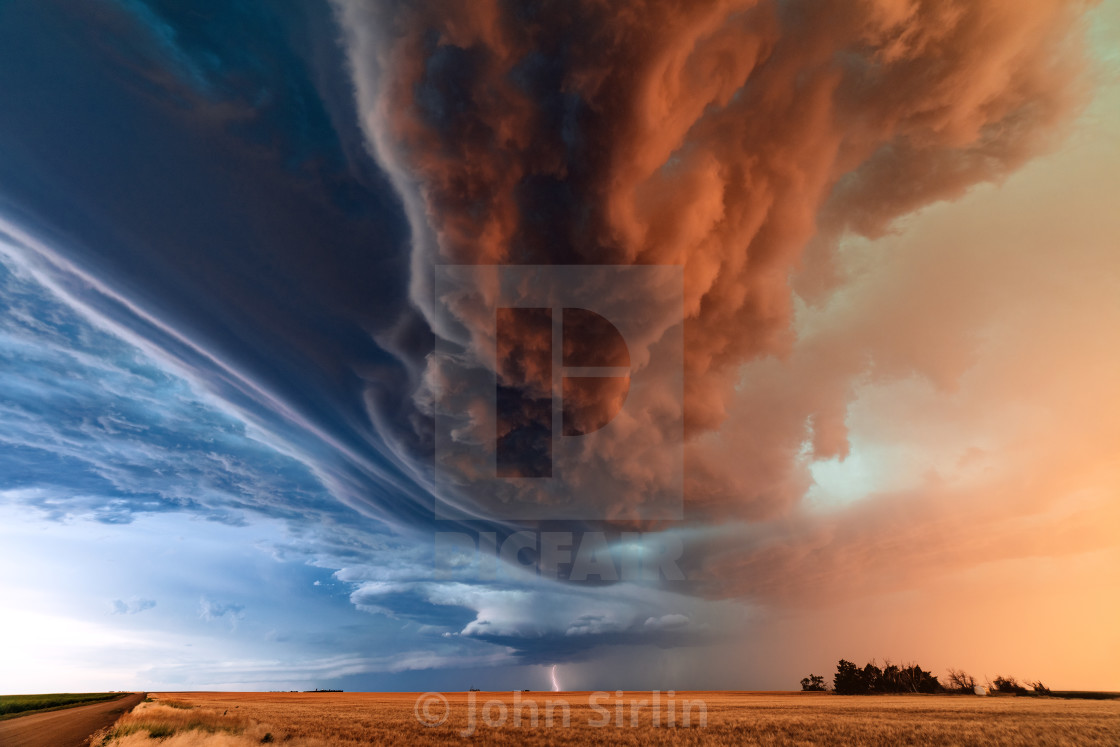 "Supercell thunderstorm with dramatic clouds" stock image