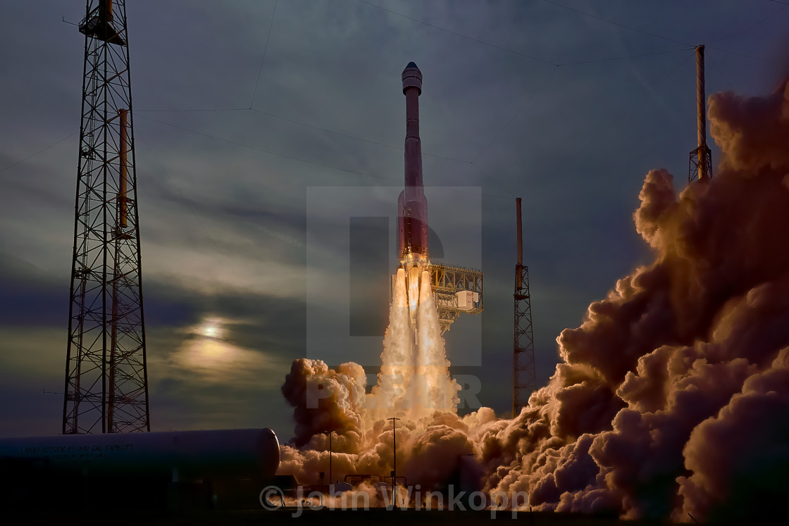 "Starline launches on the Atlas V" by John Winkopp - $15.33 "Starline launches on the Atlas V" stock image