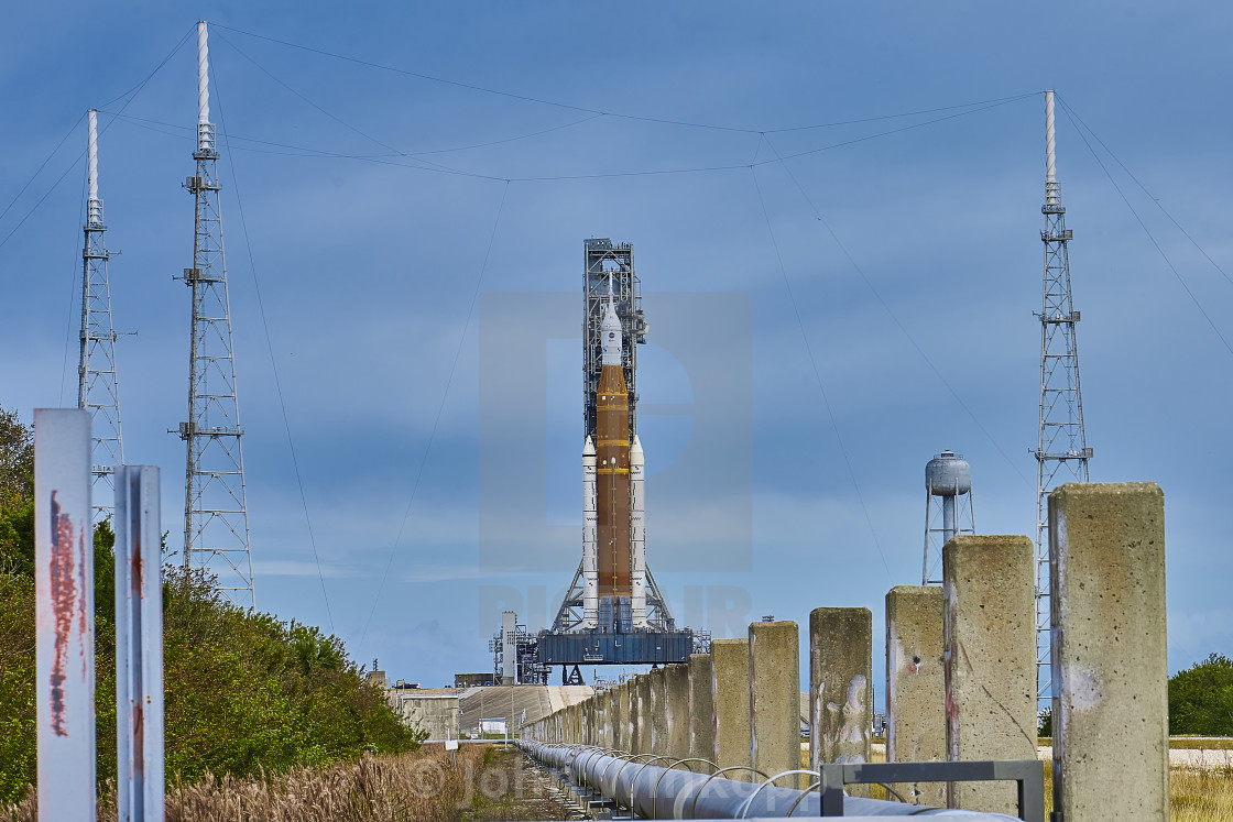 "NASA's SLS" by John Winkopp - $15.33 "NASA's SLS" stock image