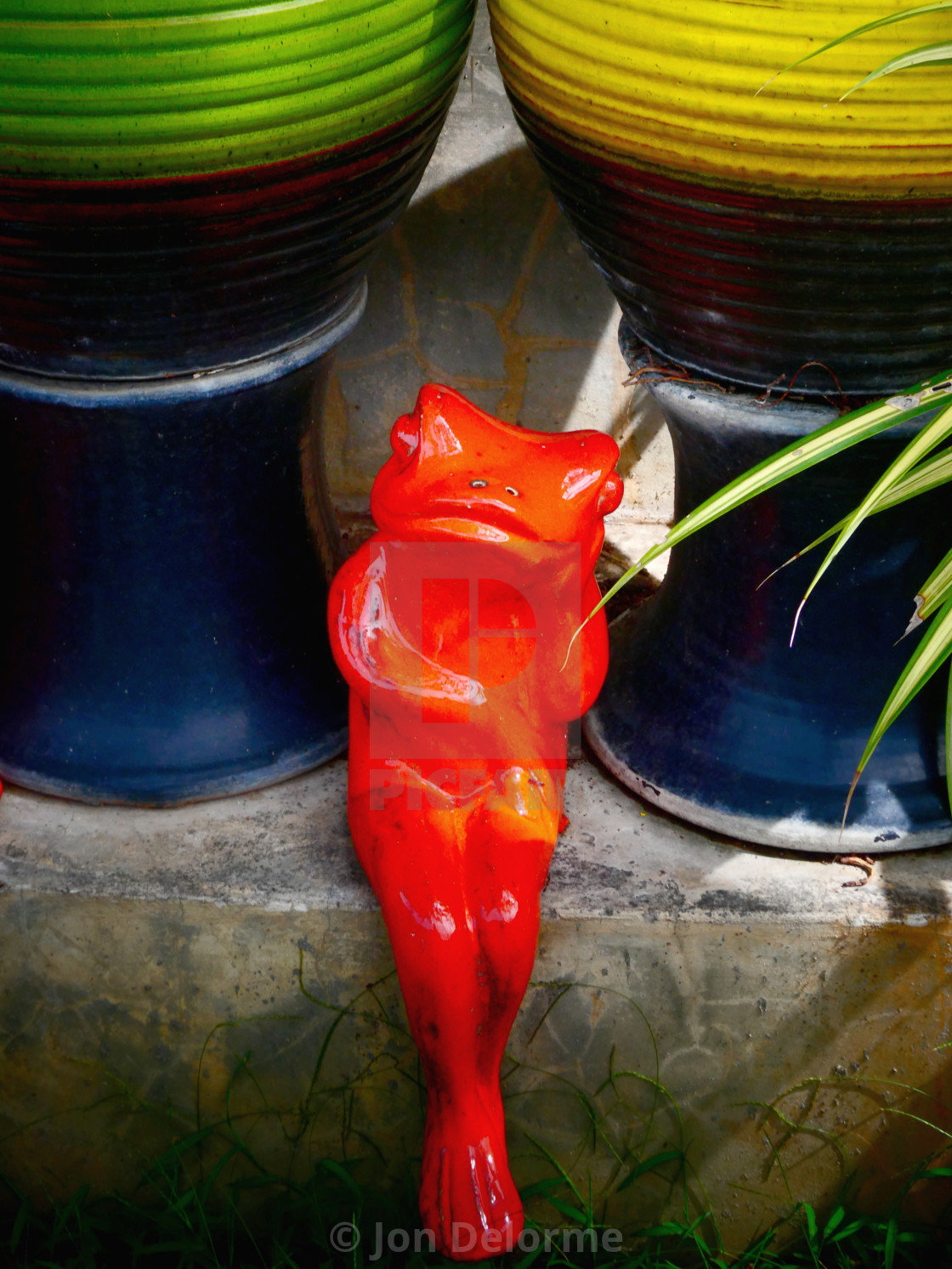 "Orange Frog guards at the Thailand Pottery centre, Ratchaburi" stock image