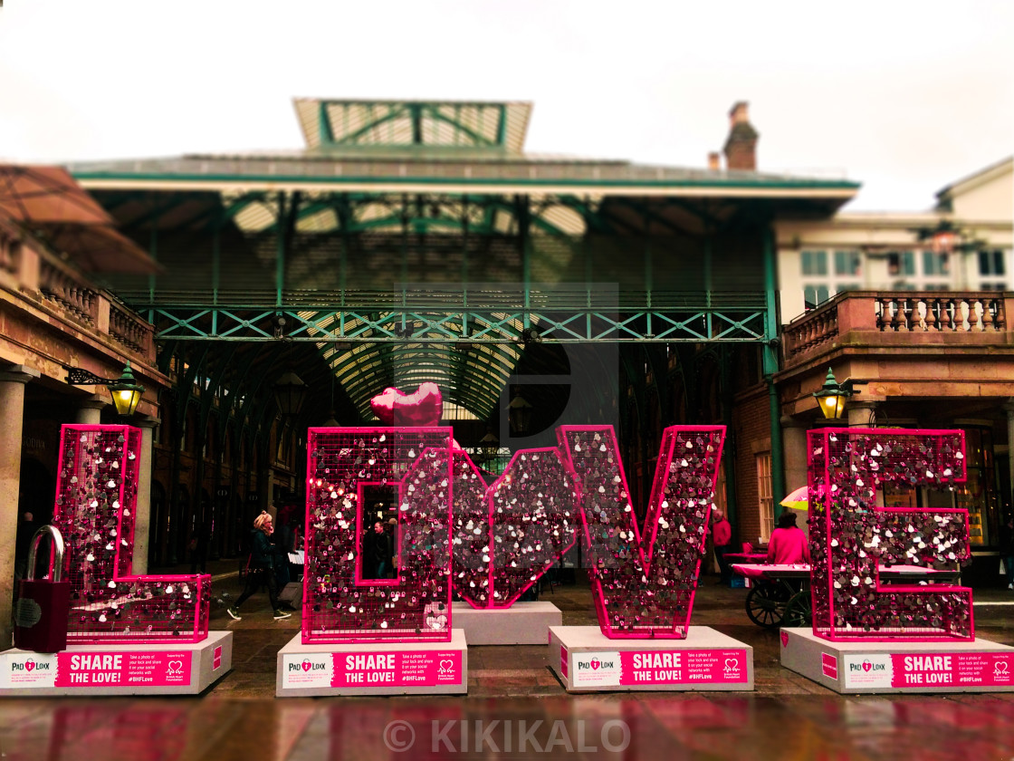 "'Share The Love' - British Heart Foundation" stock image