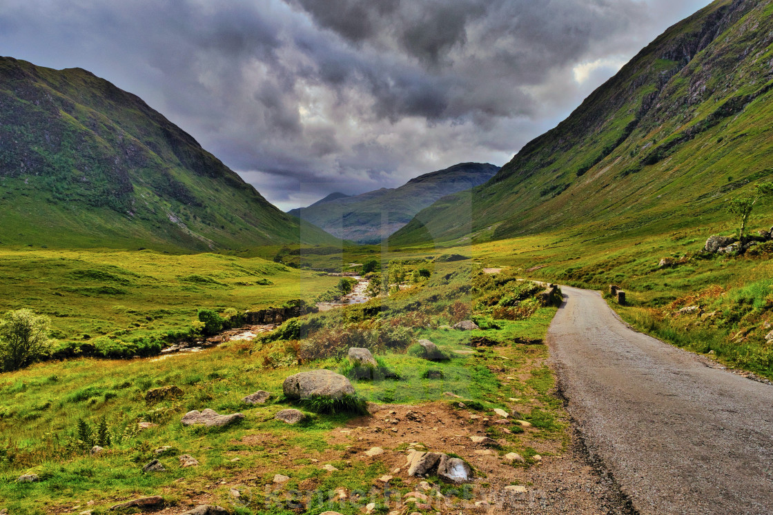 "The spot where James Bond and M stood by the Aston Martin" by Kenneth McEwen - £14.88 "The spot where James Bond and M stood by the Aston Martin" stock image
