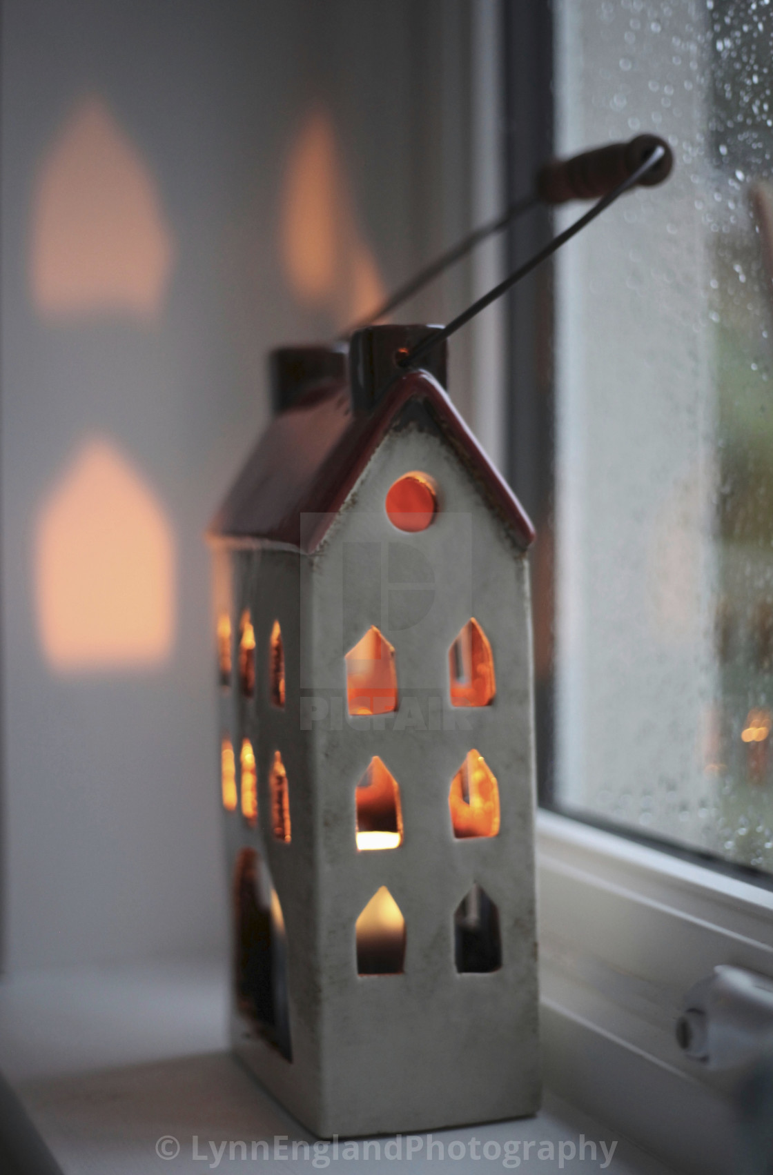 "It's beginning to look a lot like Xmas" by LynnEnglandPhotography - £7.50 "It's beginning to look a lot like Xmas" stock image