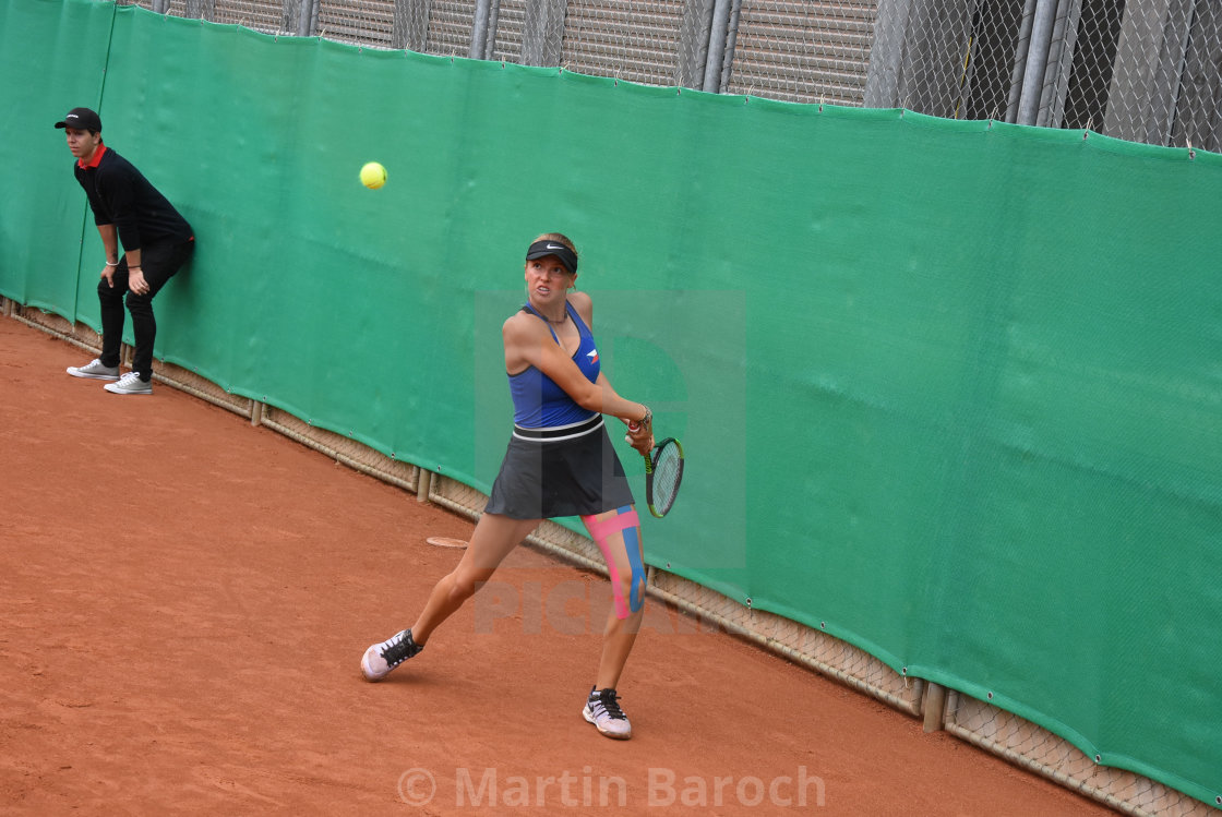 "Linda Fruhvirtova Backhand" stock image