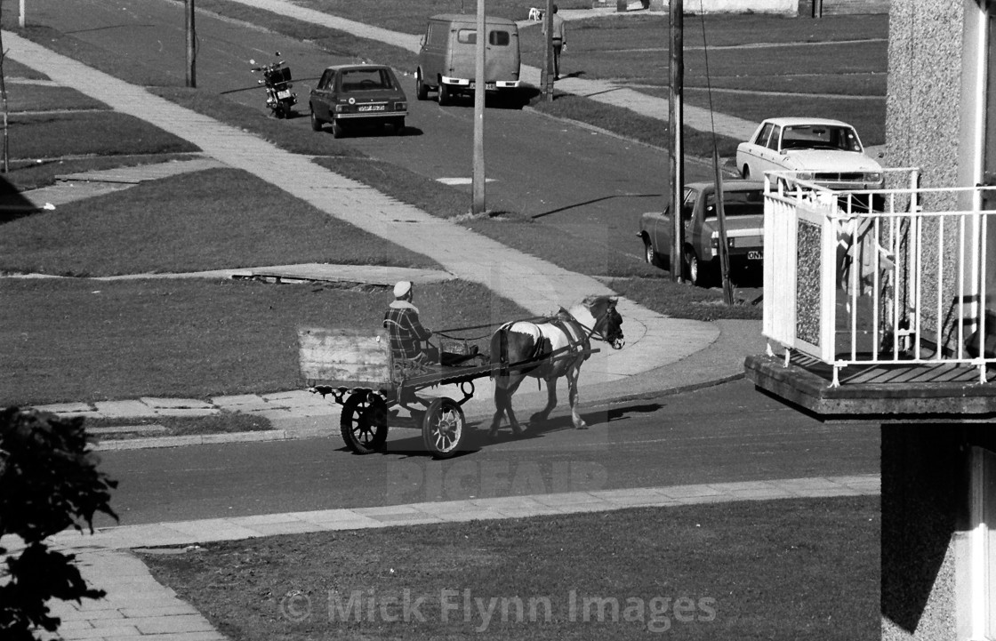 "Rag and bone man collecting recyclables 1982" stock image