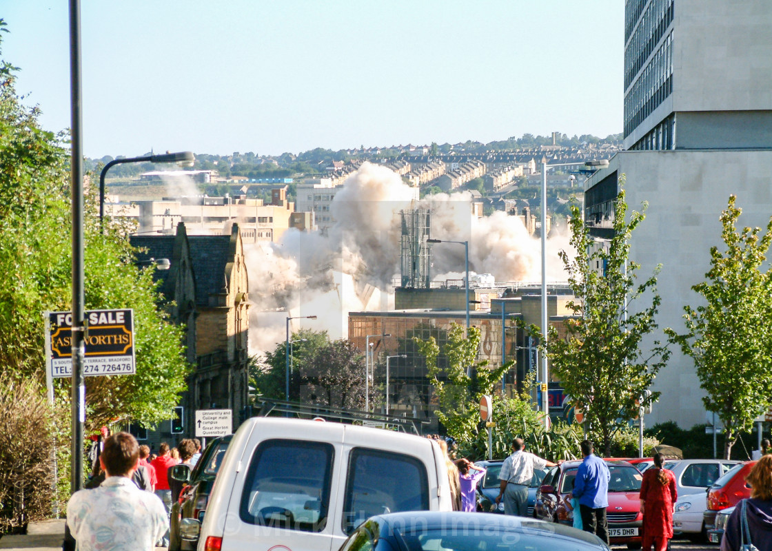 "National & Provincial (N&P) building society Headquarters demolition in Bradford, West Yorkshire, UK. Mon 2 Sep 2002." stock image