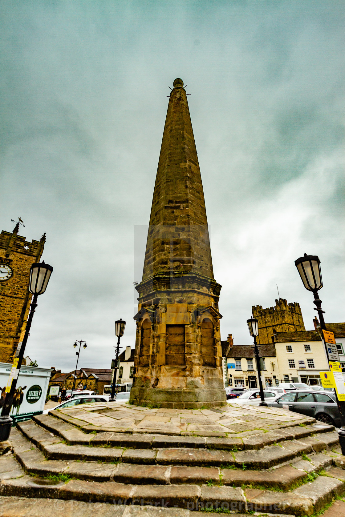 "The Obelisk, Richmond, North Yorkshire." by Peter W. Clark - 'photographer' - £15.00 "The Obelisk, Richmond, North Yorkshire." stock image
