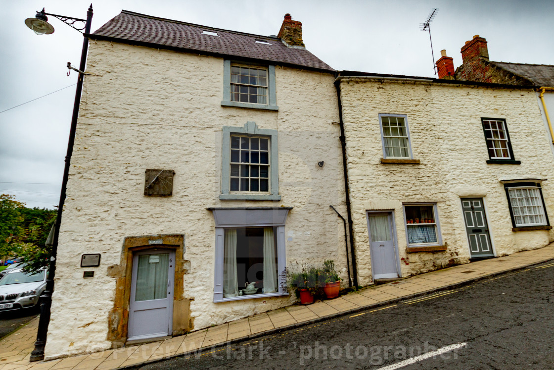 "Richmond, Yorkshire, Bridge Street, East Sundial and Plaque. Sundial Shop." by Peter W. Clark - 'photographer' - £15.00 "Richmond, Yorkshire, Bridge Street, East Sundial and Plaque. Sundial Shop." stock image