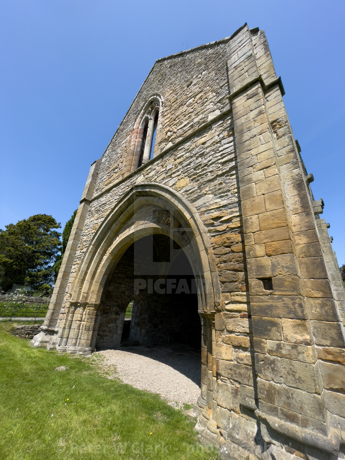 "Easby Abbey, Richmond, The Gatehouse Ruins, entrance." by Peter W. Clark - 'photographer' - £10.00 "Easby Abbey, Richmond, The Gatehouse Ruins, entrance." stock image