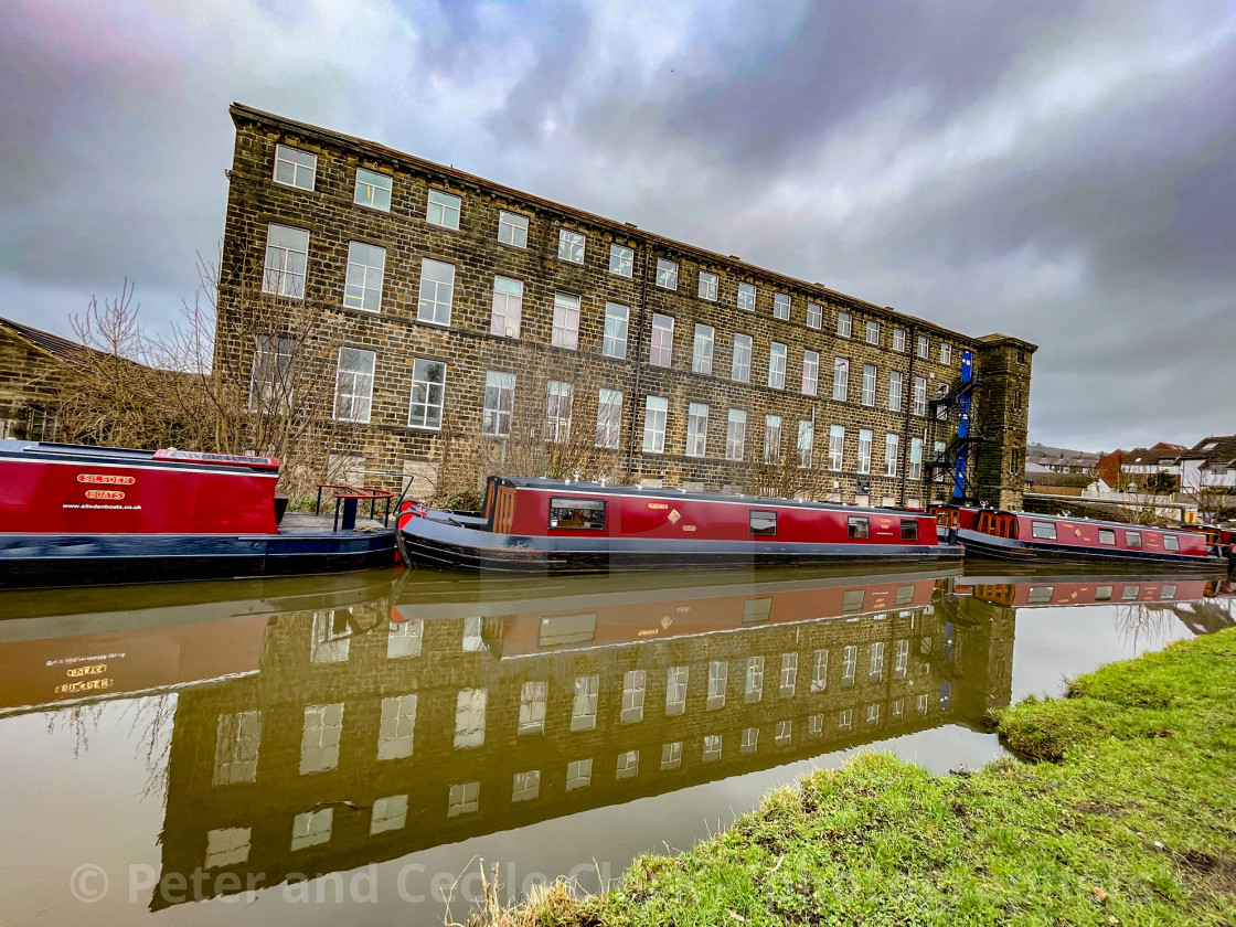 "Holiday Narrowboat/Barge Moored on the Leeds and Liverpool Canal at Silsden (Cobbydale) Yorkshire, England, Yorkshire, England," stock image