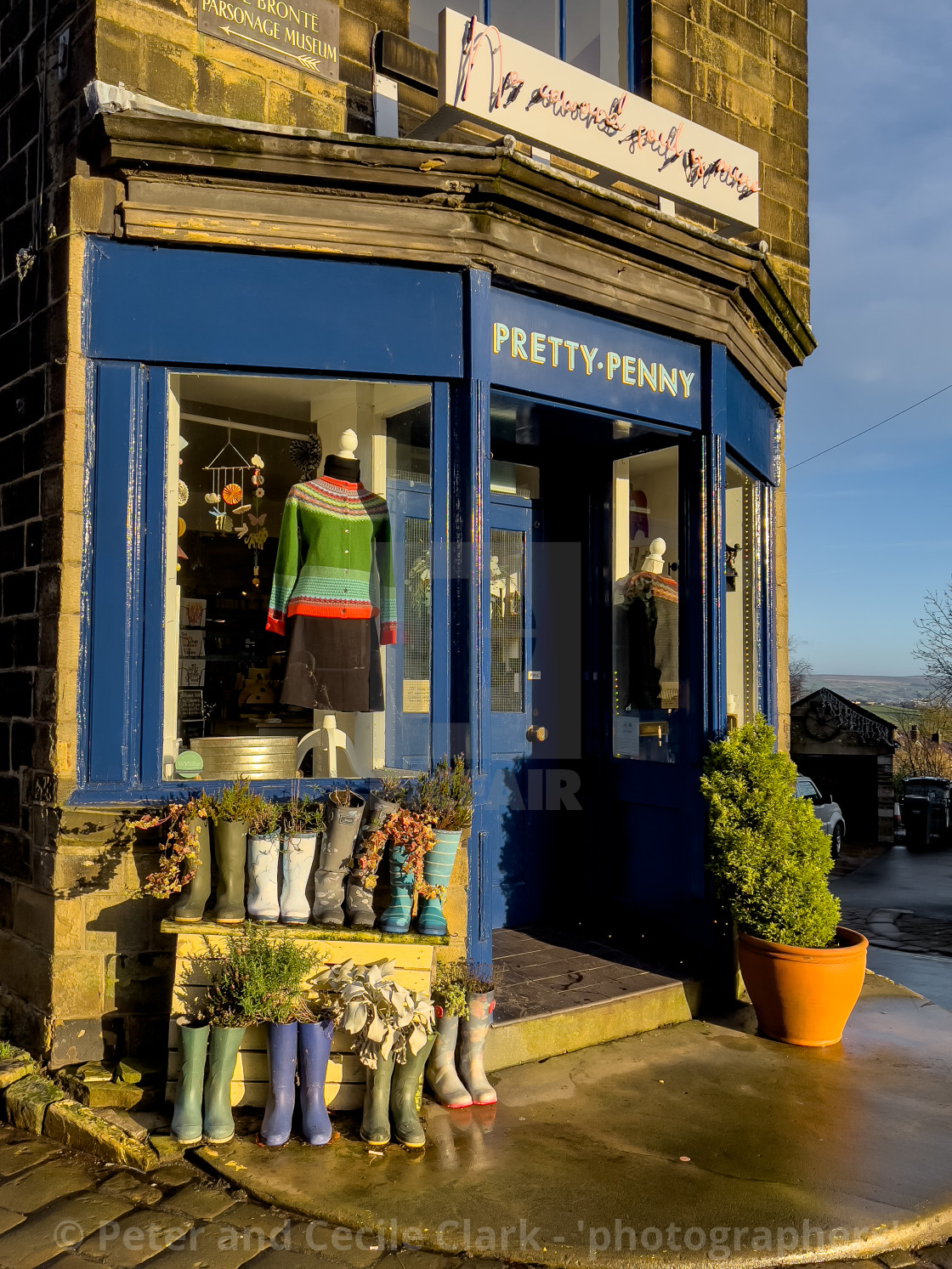 "Haworth Main Street, The Square, Setts and Shops" stock image