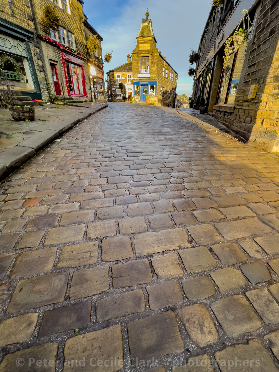 "Haworth Main Street, The Square, Setts and Shops" stock image