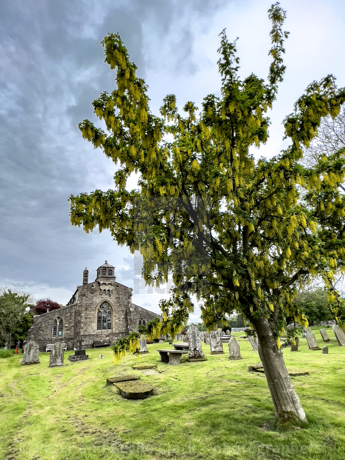 "ST MICHAEL AND ALL ANGELS PARISH CHURCH AND CEMETERY, LINTON IN CRAVEN." stock image