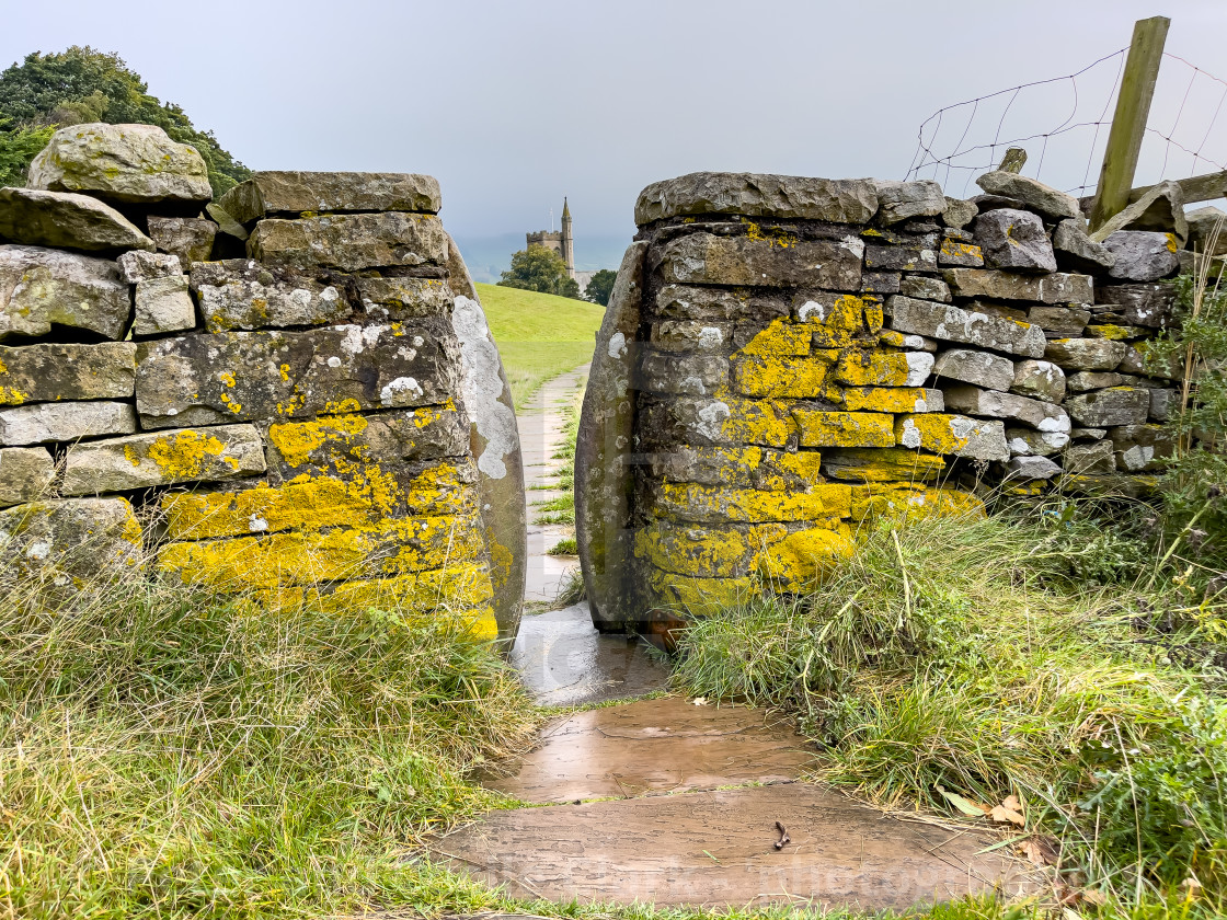 "Hawes to Gayle Footpath and Squeeze Stile" stock image