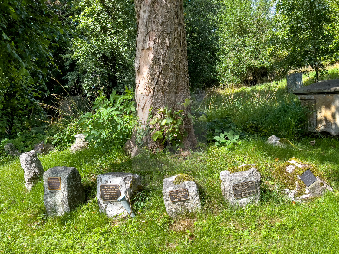 "Gravestones Kettlewell Church" stock image