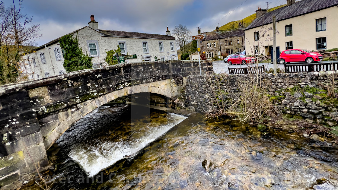 "Kettlewell Beck, Stone Bridge, in the Yorkshire Dales National Park" stock image