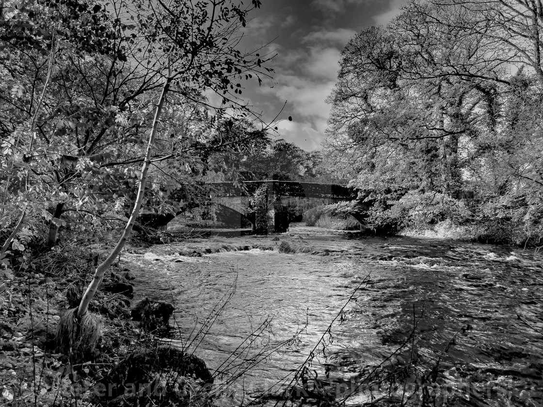 "River Skirfare and Arncliffe Bridge in the Yorkshire Dales." stock image