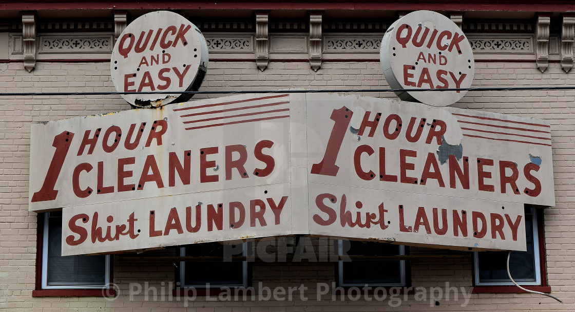 "1 Hour Cleaners" stock image