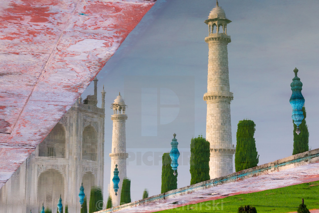 "Minarets of the Taj Mahal reflected in the garden's pool" stock image