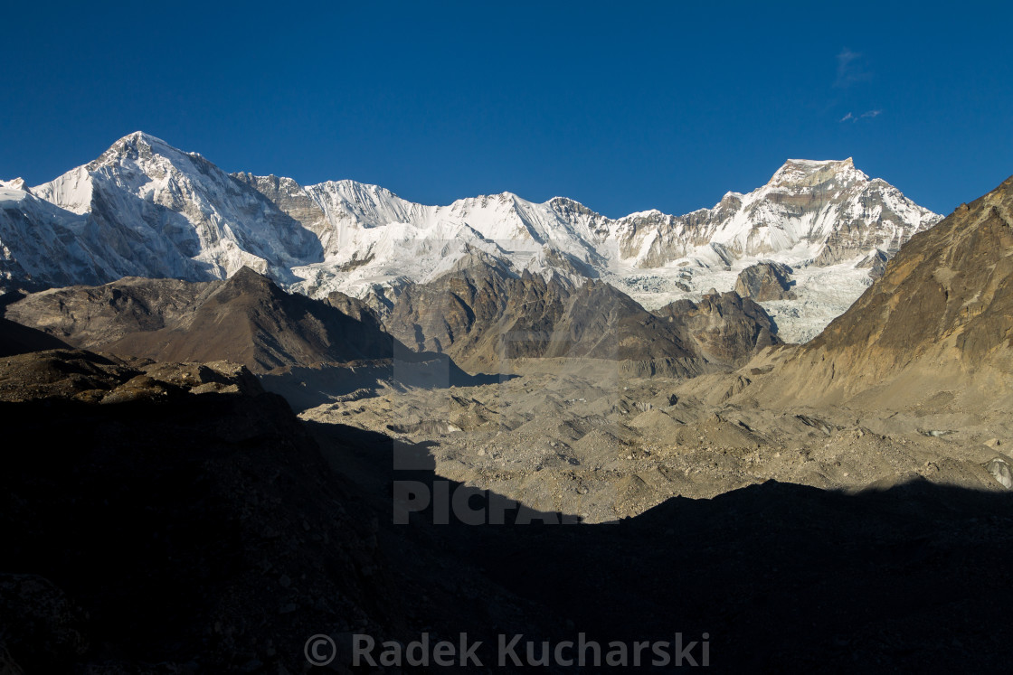 "Mountains of the main Himalayan ridge above Gokyo" stock image