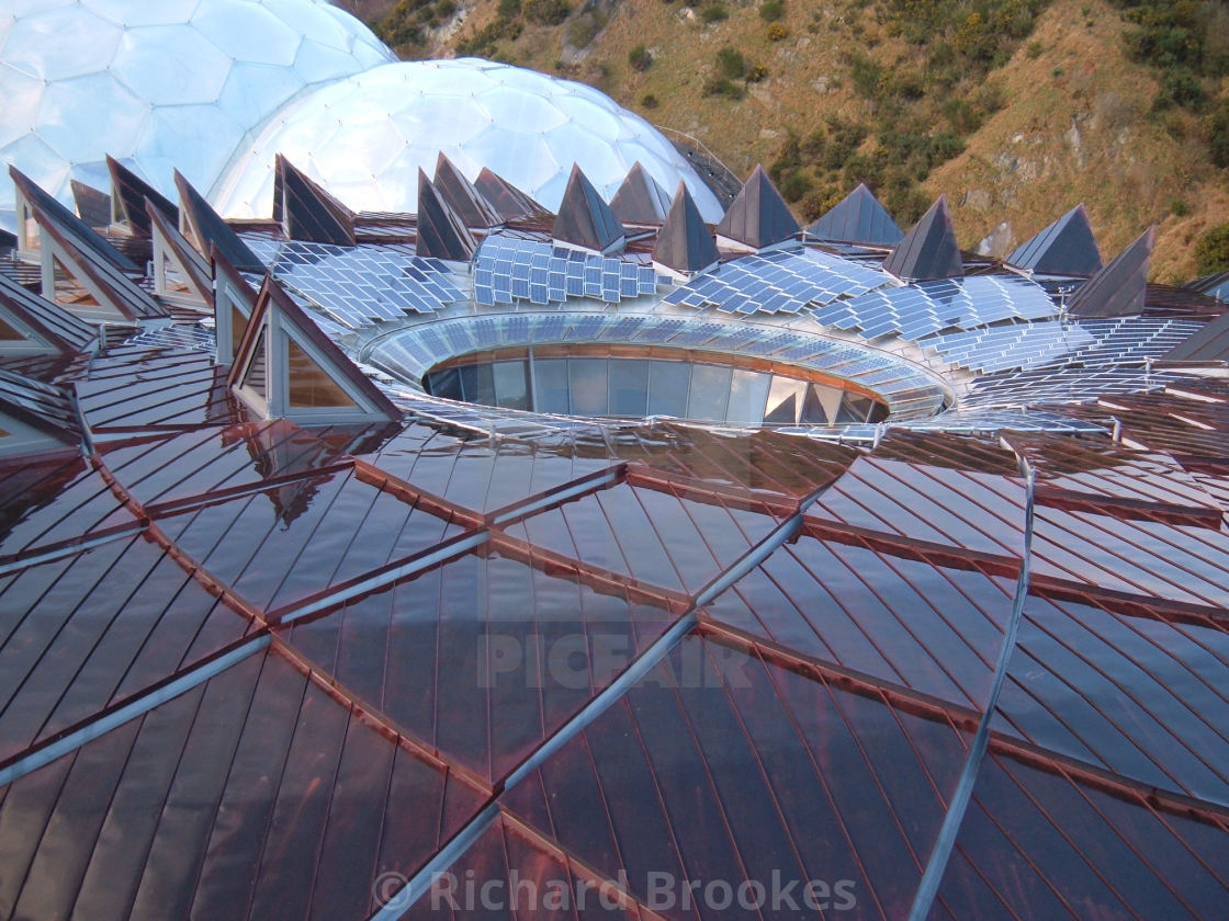 "CORE ROOF EDEN PROJECT CORNWALL" by Richard Brookes - $18.08 "CORE ROOF EDEN PROJECT CORNWALL" stock image