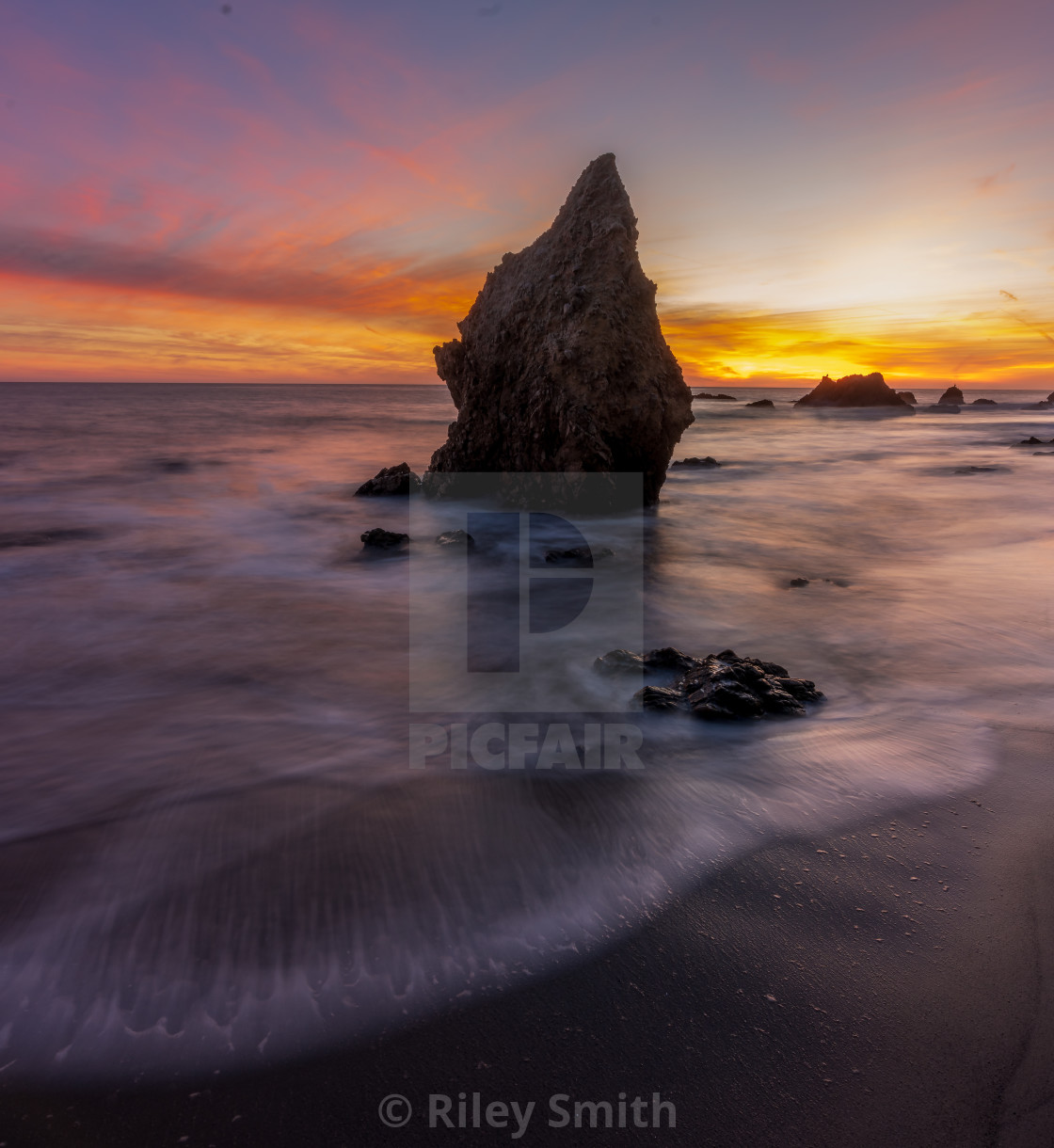 El Matador Beach Sunset Malibu California License Download Or