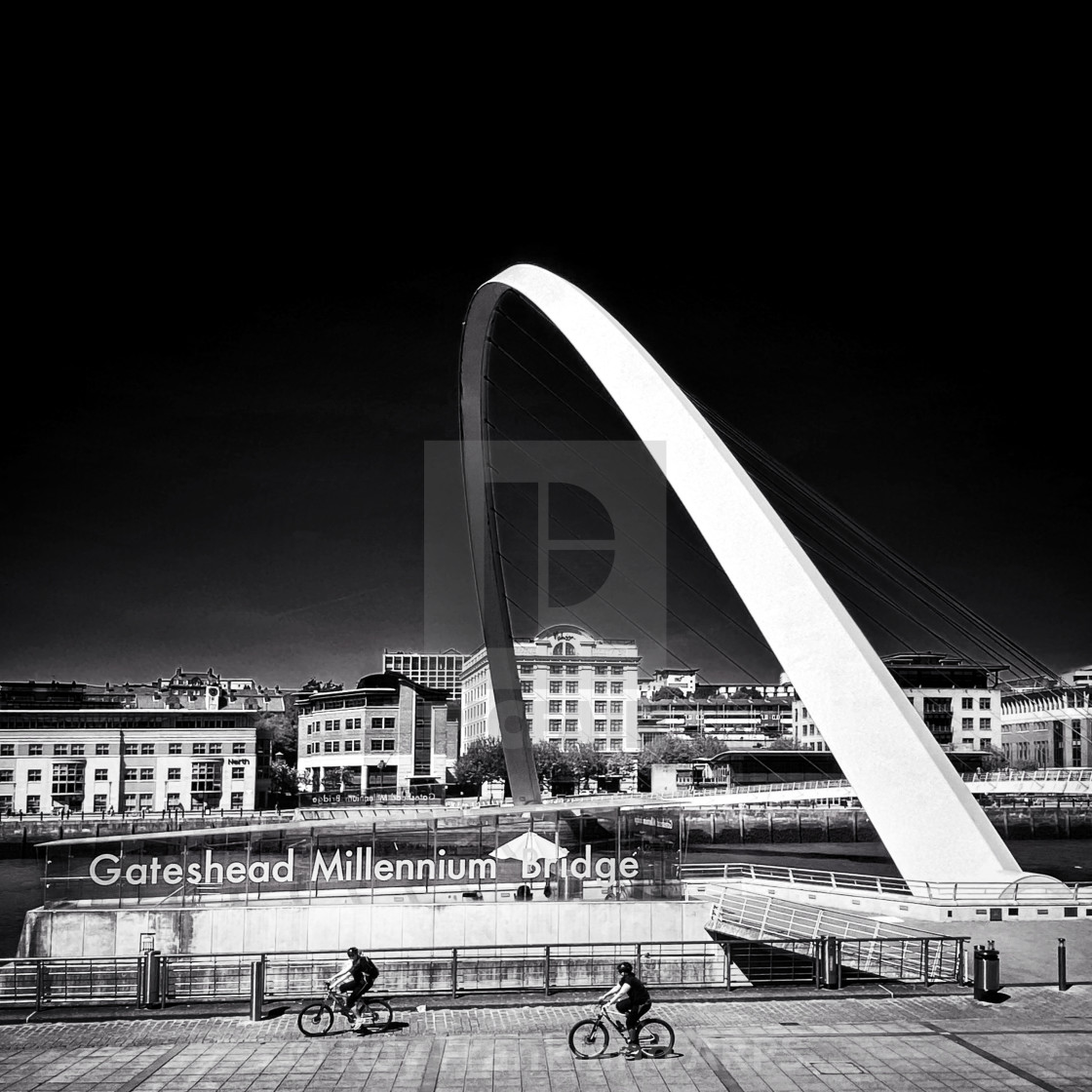 "Gateshead Millennium bridge, mono" stock image