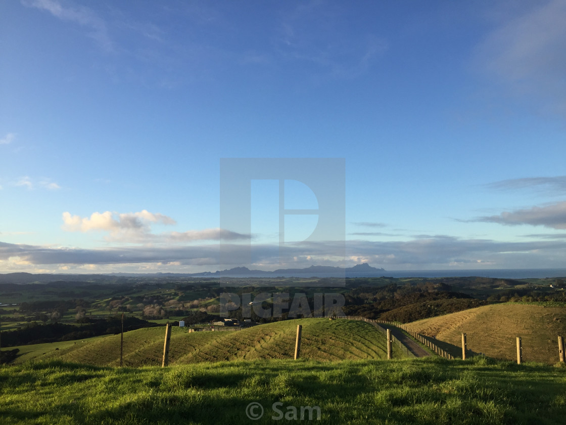 "Brynderwyns Scenic Lookout - New Zealand" by Sam - $9.96 "Brynderwyns Scenic Lookout - New Zealand" stock image