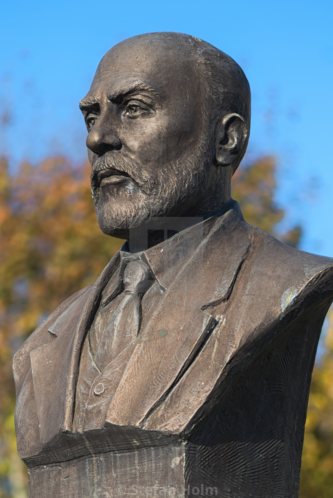 "ISTANBUL - NOV, 23: A bronze bust or statue of Mehmet Akif Ersoy" by Stefan Holm - $6.30 "ISTANBUL - NOV, 23: A bronze bust or statue of Mehmet Akif Ersoy" stock image