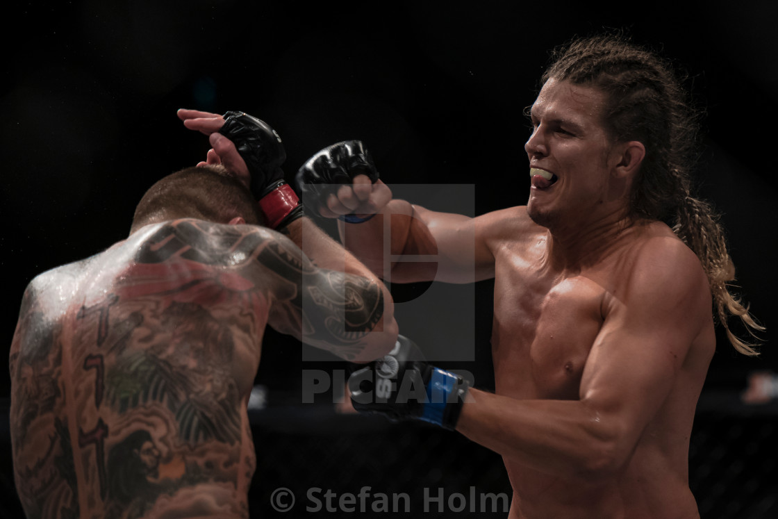"Superior challenge 19 between David Bielkheden (SWE) and Patrik" by Stefan Holm - $6.32 "Superior challenge 19 between David Bielkheden (SWE) and Patrik" stock image
