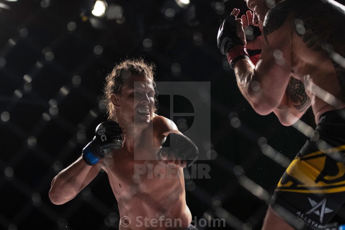 "Superior challenge 19 between David Bielkheden (SWE) and Patrik" by Stefan Holm - $6.35 "Superior challenge 19 between David Bielkheden (SWE) and Patrik" stock image