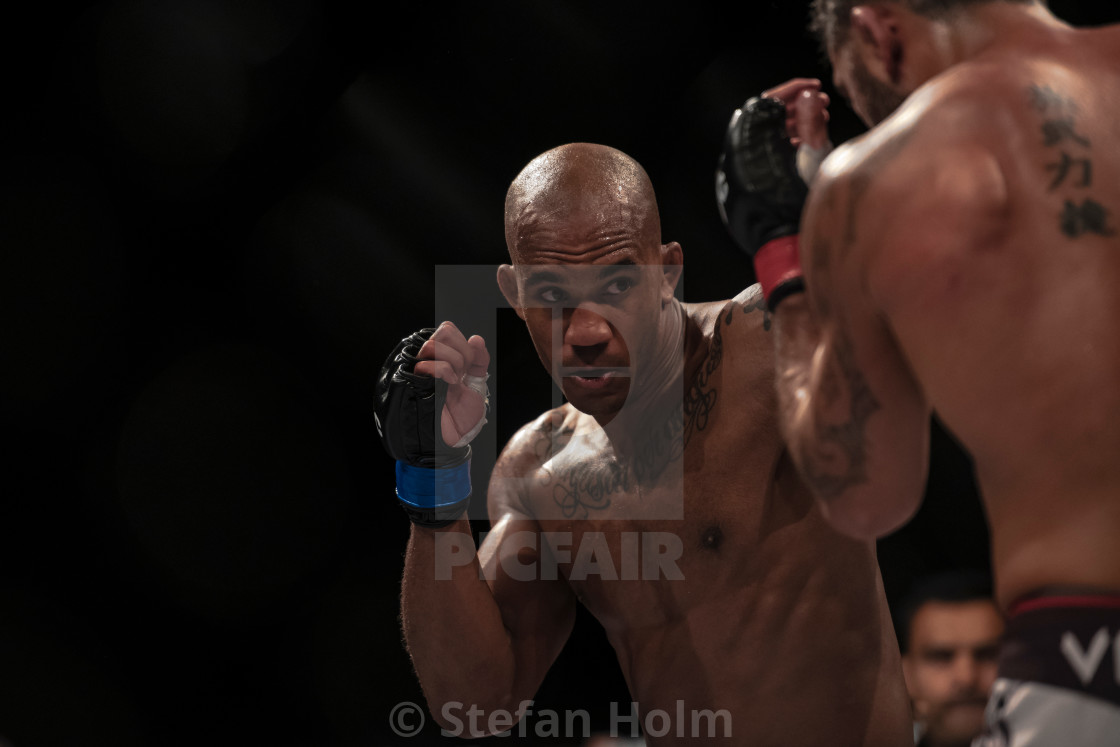 "Superior challenge 19 title bout between Dyland Andrews (AUS) an" by Stefan Holm - $6.32 "Superior challenge 19 title bout between Dyland Andrews (AUS) an" stock image