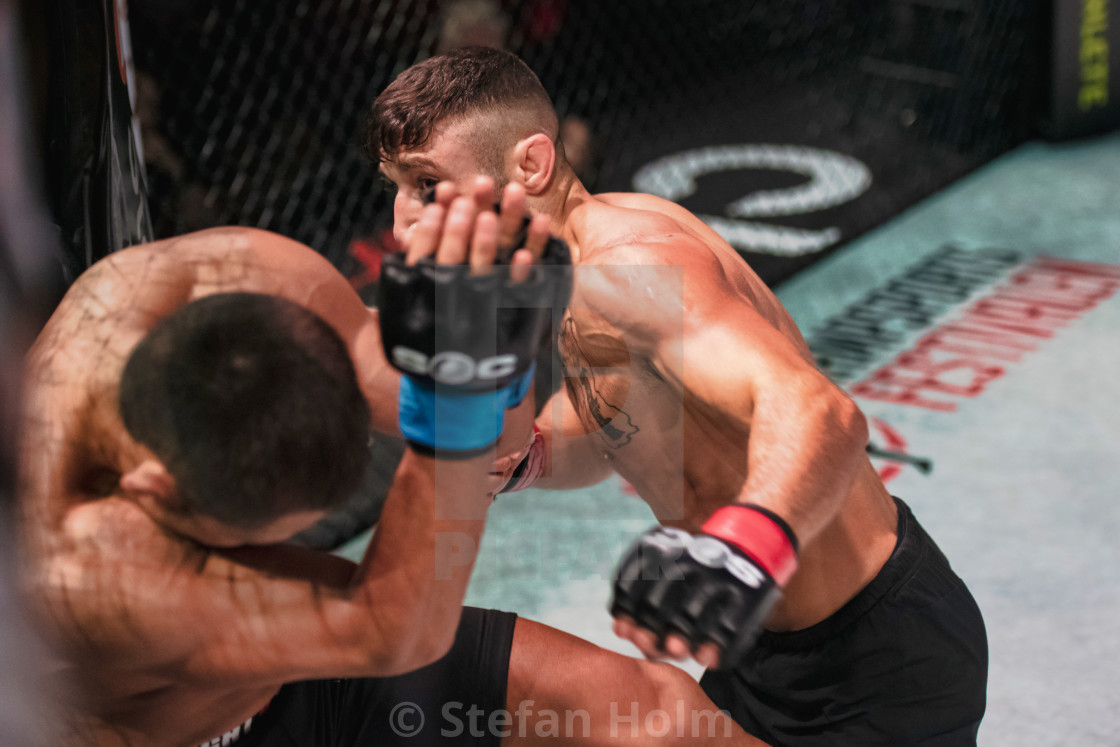 "Superior challenge 20 between Serdar Altas (SWE) and Wilbert Huaman (PER)" by Stefan Holm - $6.35 "Superior challenge 20 between Serdar Altas (SWE) and Wilbert Huaman (PER)" stock image