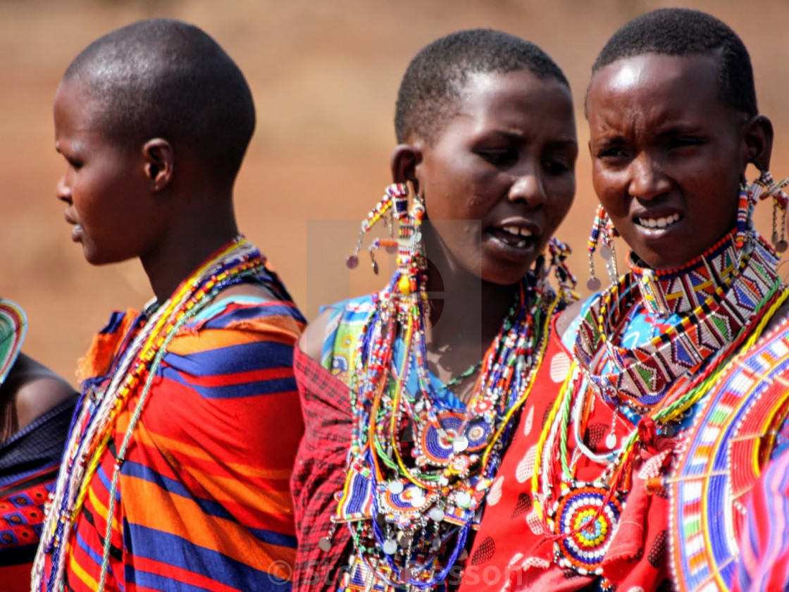Maasai Ladies dancing 