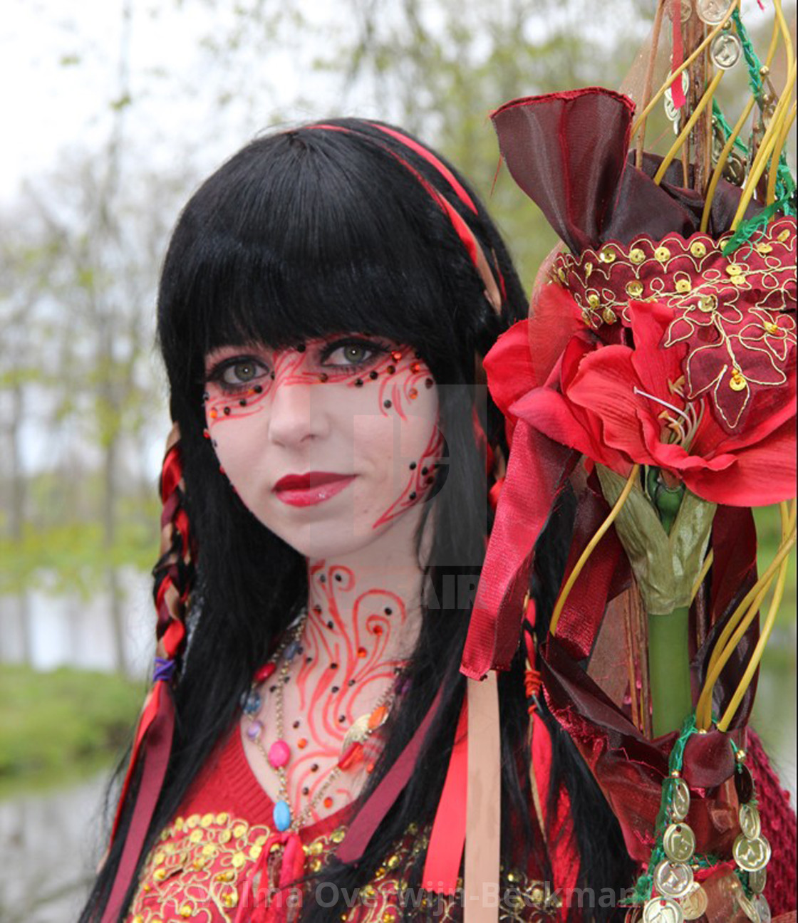 https www picfair com pics 010132278 blackhaired lady