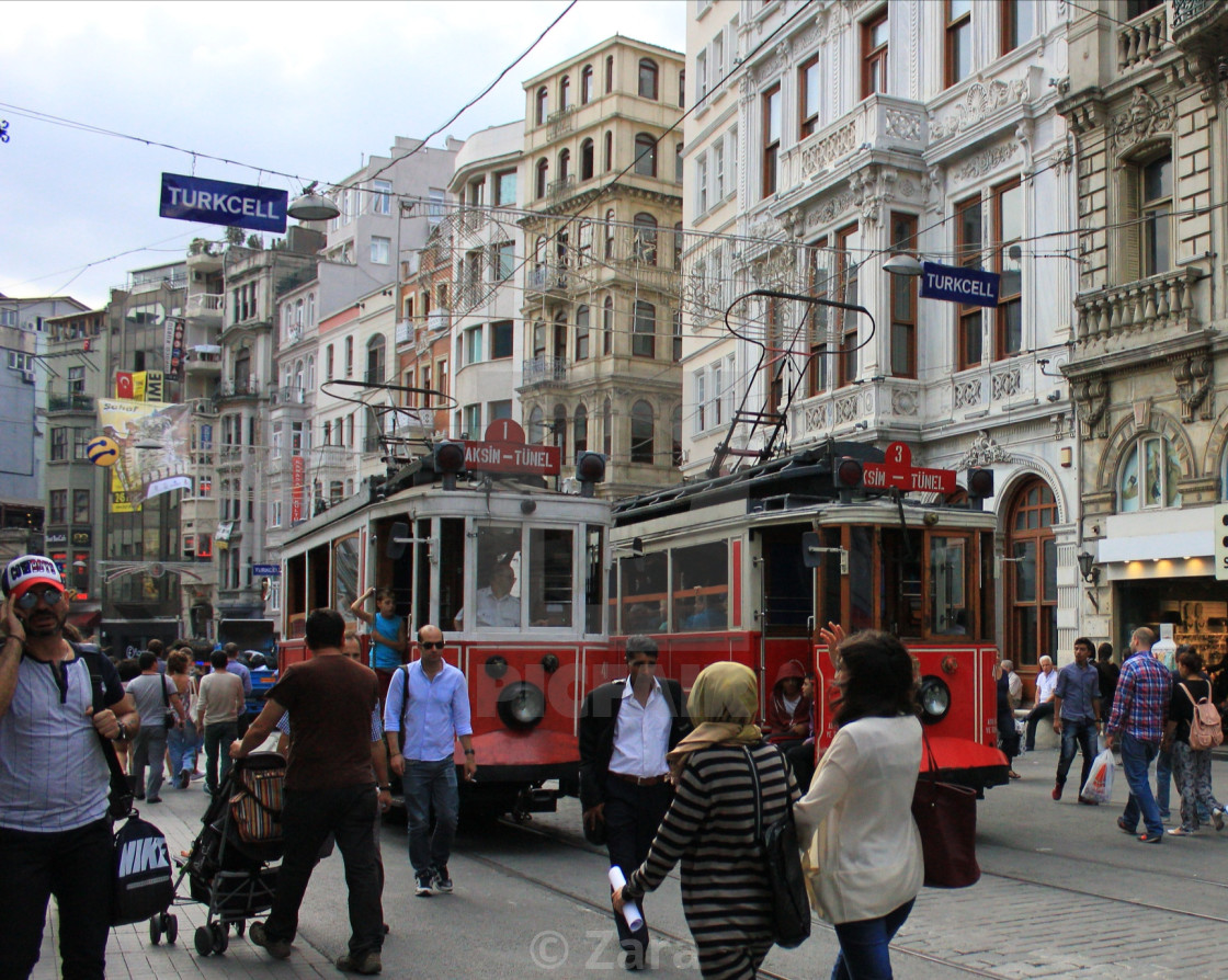 zara taksim square