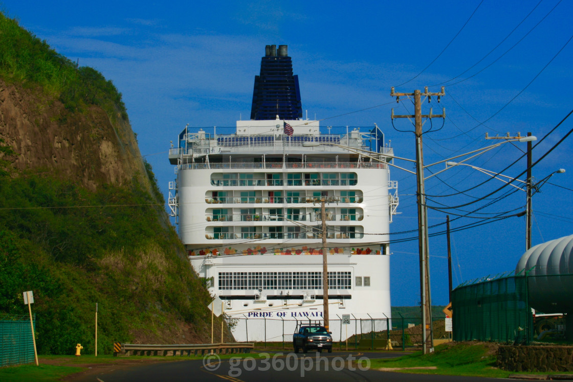 "Cruiseship in Hawaii" stock image