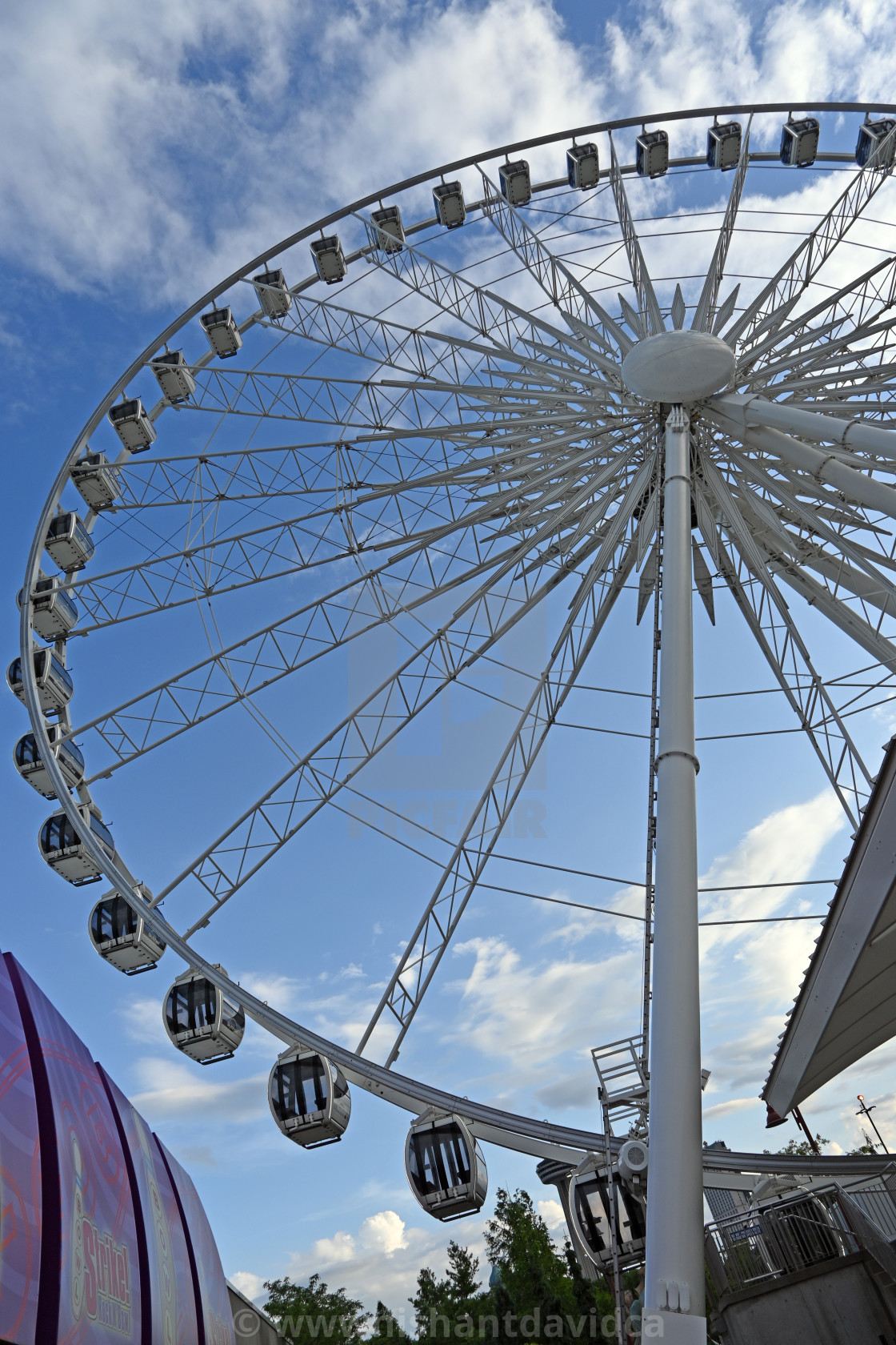 "Niagara Sky Wheel" stock image